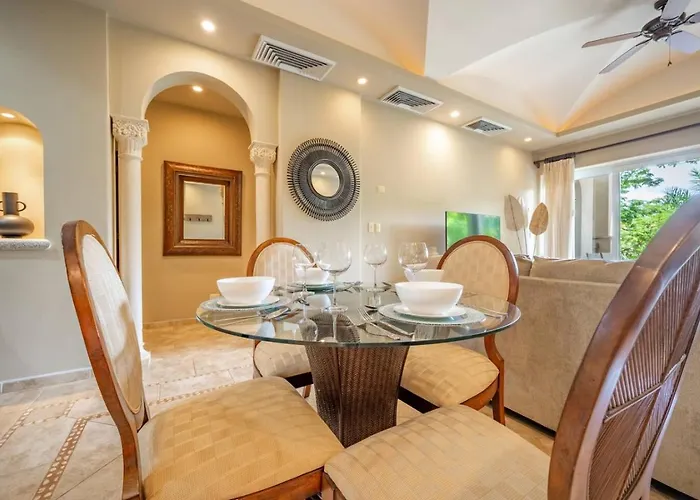 La Diria, Location, Walk To And Shops Tamarindo