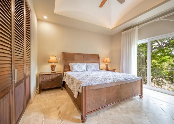 La Diria, Location, Walk To And Shops * Tamarindo