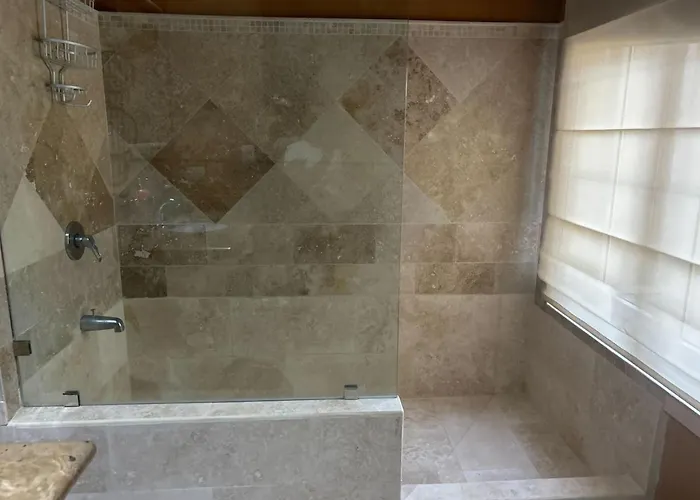 La Diria, Location, Walk To And Shops Tamarindo